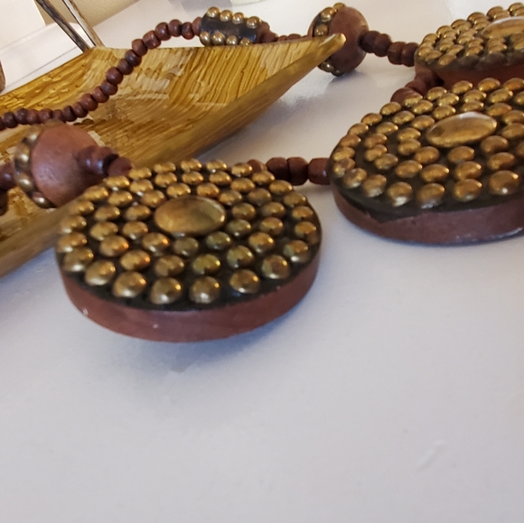 Artisan statement necklace wood brass studded studs disc's beads vintage boho - Picture 11 of 16